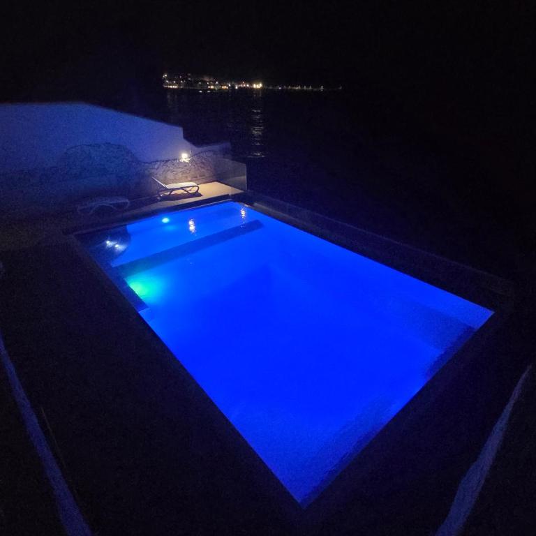 Sunset Exclusive Waterfront Villa Residence Shared Infinity Pool & Private Sea Access - Appartamento con 3 Camere da Letto - 36