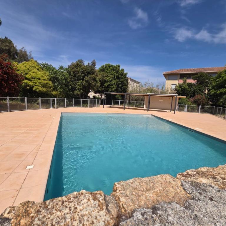Appartement 2 pièces 5 couchages CALVI - Appartement avec Terrasse - 2
