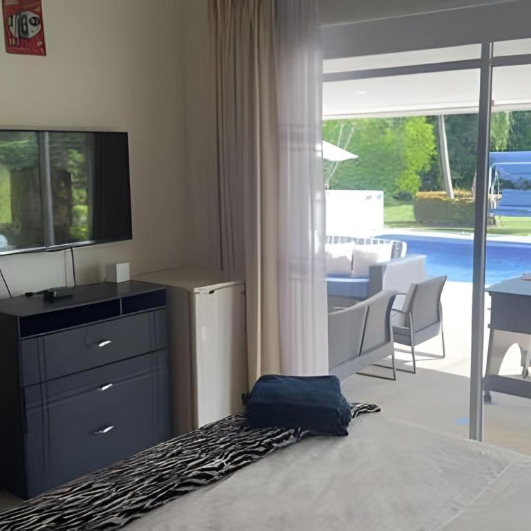 Casa con Piscina Privada, Air Hockey y Bolirana - Casa Vacacional de 3 dormitorios - 5
