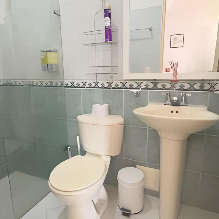 Casa con Piscina Privada, Air Hockey y Bolirana - Casa Vacacional de 3 dormitorios - 20