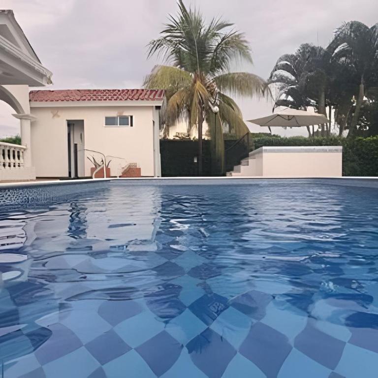Casa con Piscina Privada, Air Hockey y Bolirana - Casa Vacacional de 3 dormitorios - 61