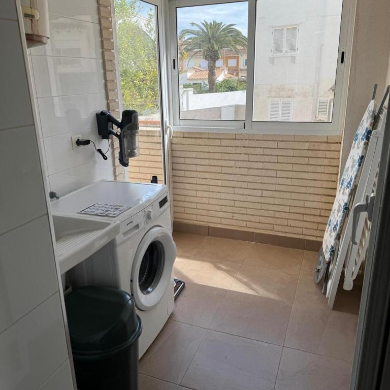 Bajo con jardin junto a la playa - Apartamento de 2 dormitorios - 4