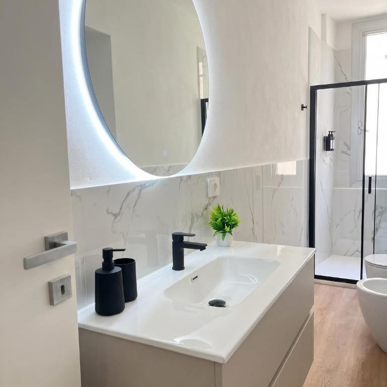 Genoa Marine Apartment - Appartamento con 2 Camere da Letto - 10