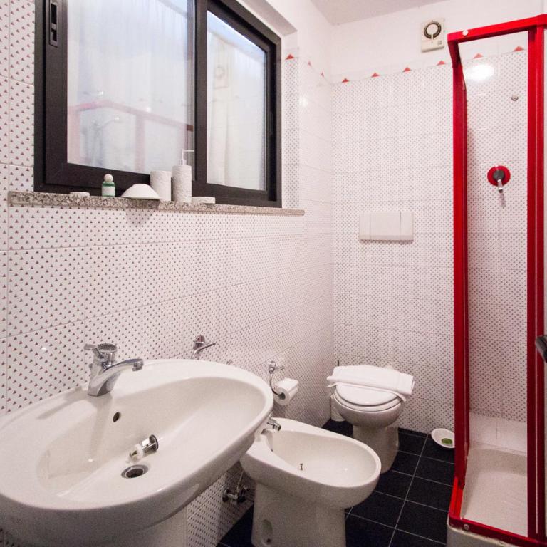 Villa Serena - Appartamento con 2 Camere da Letto - 98