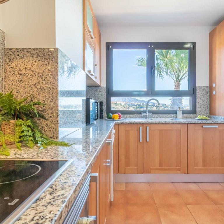 Sunset Golf International - Happy Rentals - Apartamento con terraza - 5