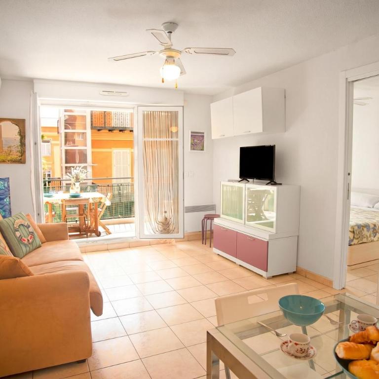 Royale Sejour - Happy Rentals - Apartment with Balcony - 2