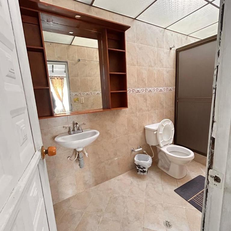 Hotel V Luxe - Habitación Familiar con balcón - 4