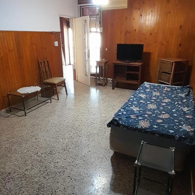 Casa totalmente Equipada con Patio amplio y Pileta - Casa de 4 dormitorios - 6