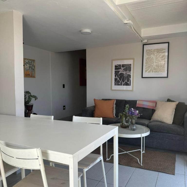Departamento de 2 habitaciones a un lado al expiatorio - Apartamento de 2 dormitorios - 17