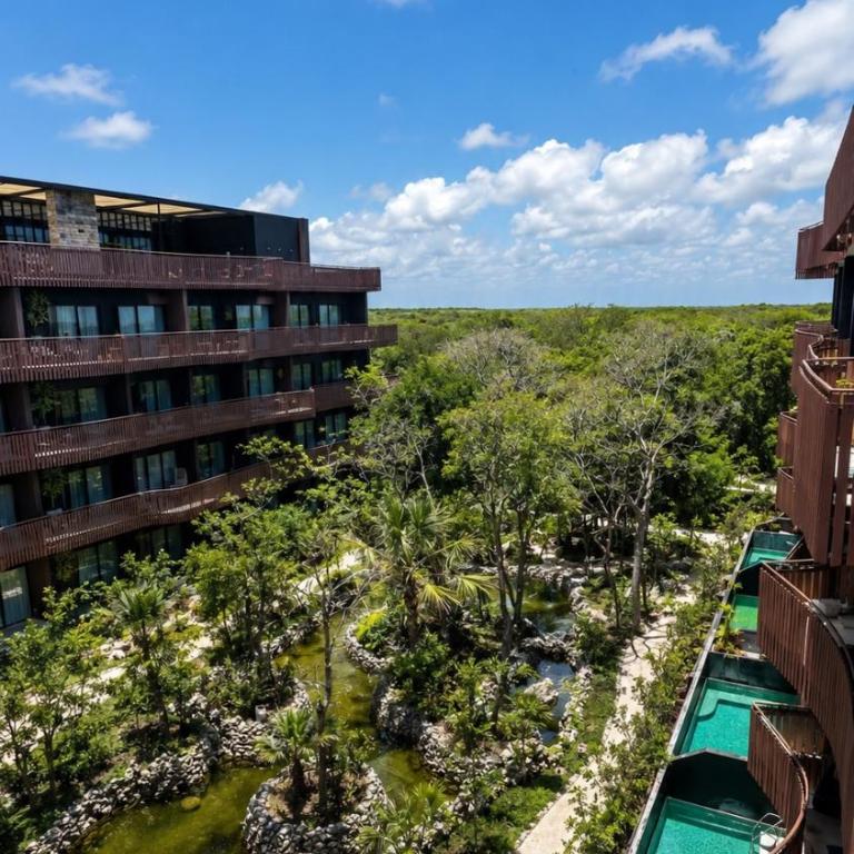 Jungle Guardian - Rooftop Pool & Beach Club in Zona Hotelera Tulum - Two-Bedroom Apartment with Balcony - 3