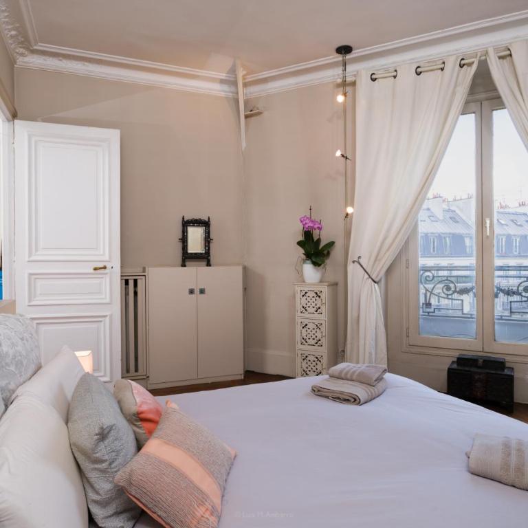 Grand Appartement Haussmannien au Cœur de Paris - Chambre Quadruple - 6