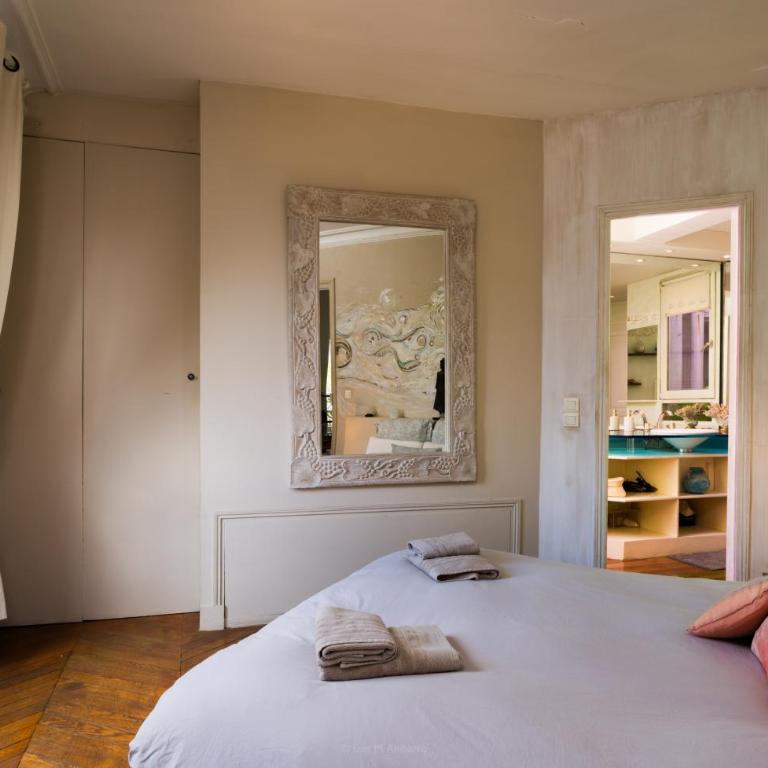 Grand Appartement Haussmannien au Cœur de Paris - Chambre Quadruple - 5