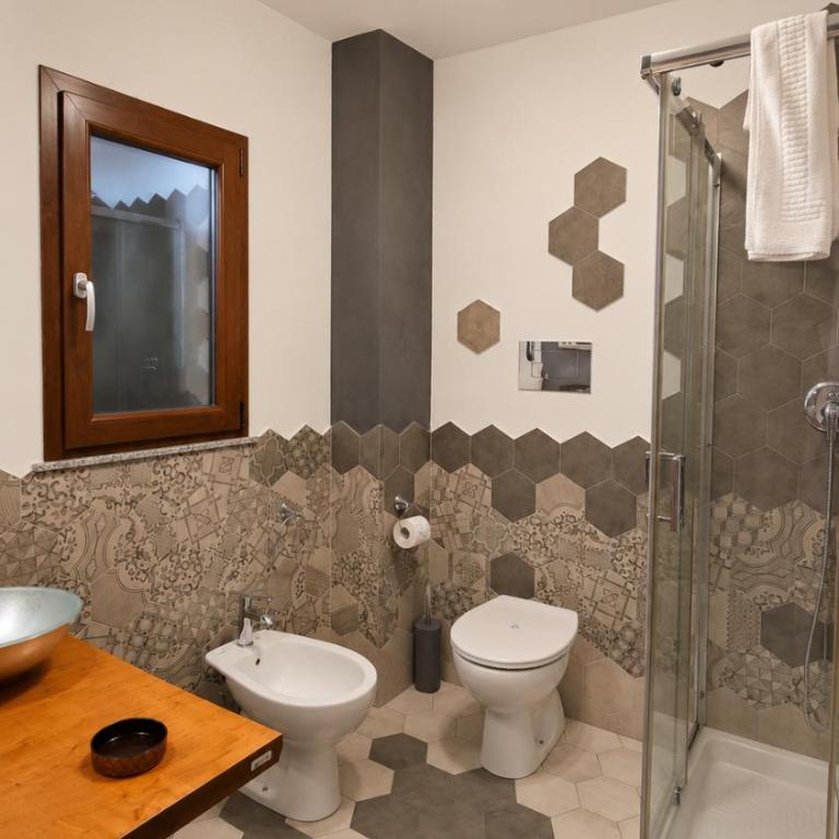 Alterego B&B - Camera Matrimoniale Standard con Letto alla Francese - 6