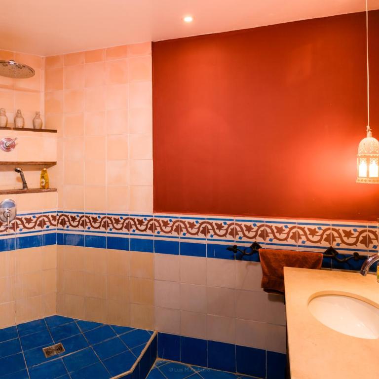 Grand Appartement Haussmannien au Cœur de Paris - Chambre Quadruple - 9