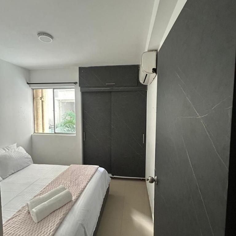 Cartagena Family Apartment - Two-Bedroom Apartment - 1