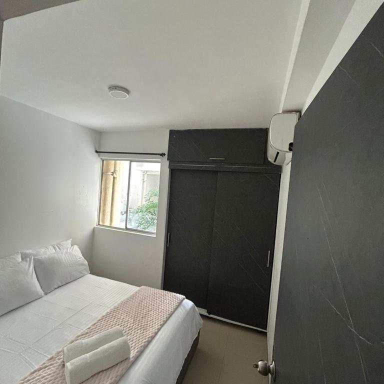 Cartagena Family Apartment - Two-Bedroom Apartment - 6