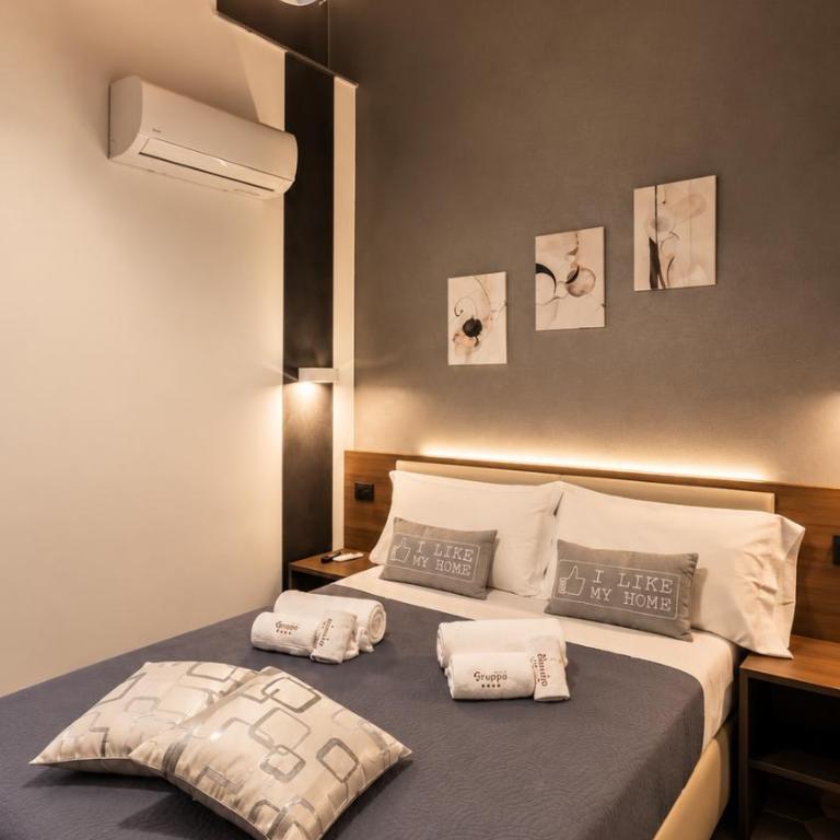 Alterego B&B - Camera Matrimoniale Standard con Letto alla Francese - 2