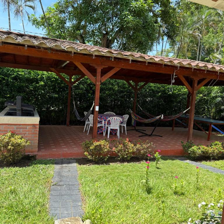 Finca para grupos con espectacular piscina en Santa Fe de Antioquia - Four-Bedroom House - 5