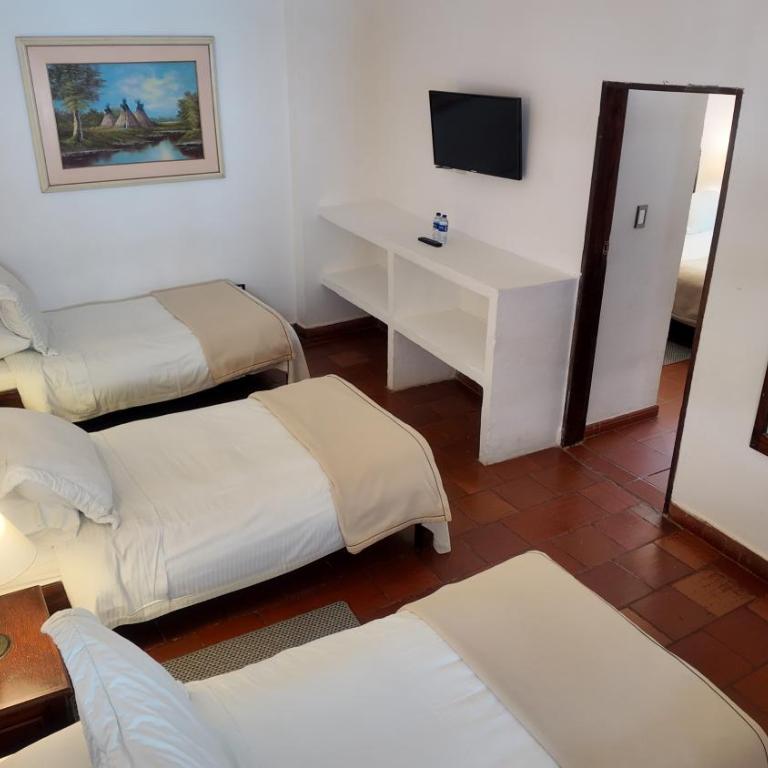 Hotel Mesón de los Virreyes - Habitación Familiar Estándar - 9