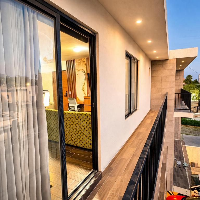 Departamentos Modernos con Alberca y Excelente Ubicación - One-Bedroom Apartment - 36