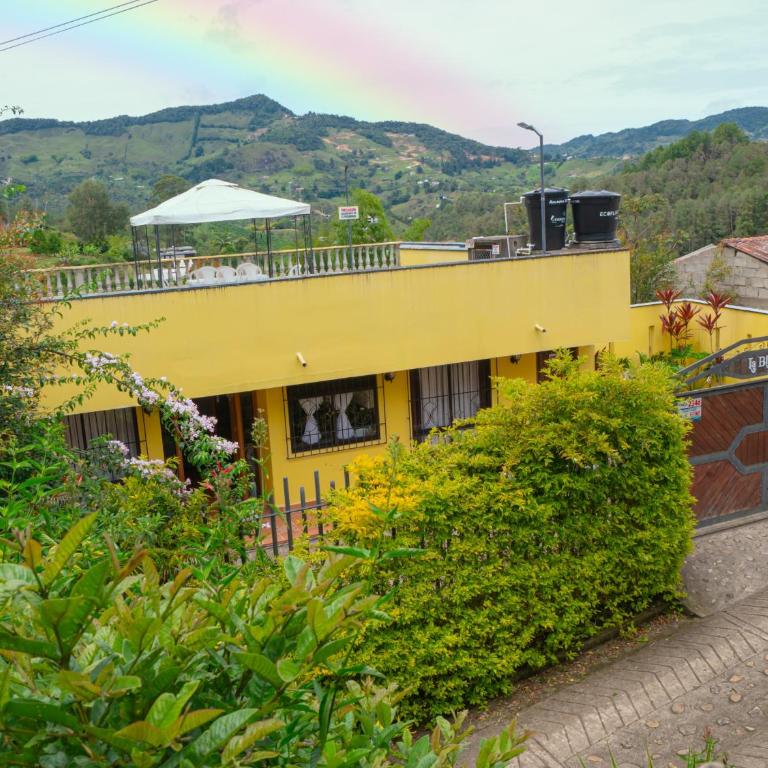 Hermosa casa de campo en GUATAPÉ - Three-Bedroom House - 10