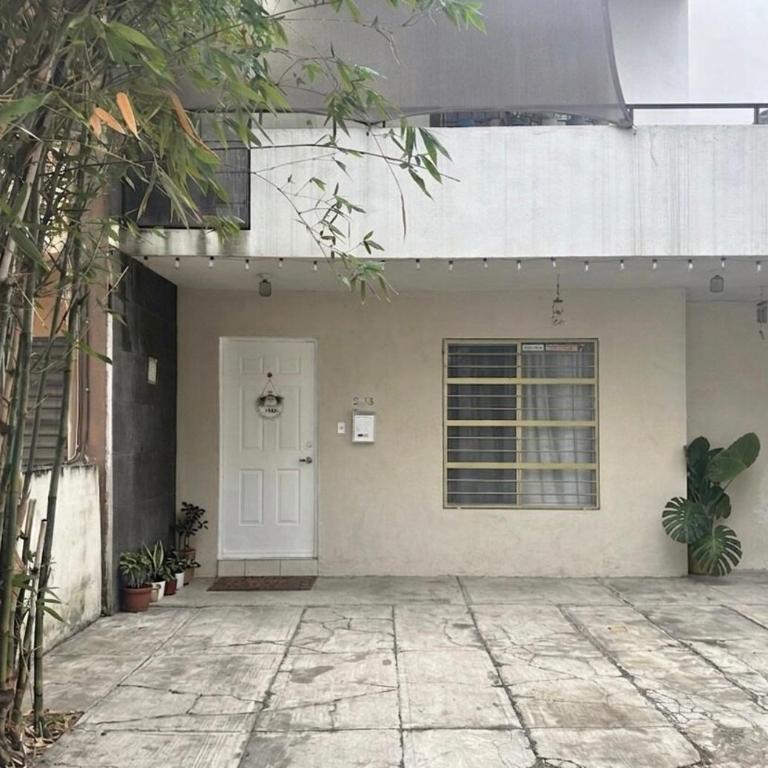 Entire house close to BBVA Stadium - Two-Bedroom Apartment - 7