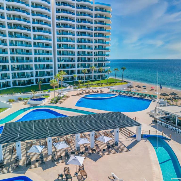 End Unit Penthouse at Esmeralda Private Jacuzzi - Three-Bedroom Apartment with Ocean View - 30