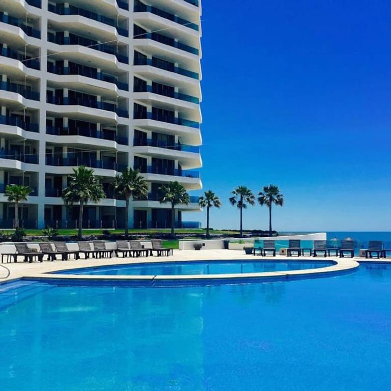 End Unit Penthouse at Esmeralda Private Jacuzzi - Three-Bedroom Apartment with Ocean View - 32