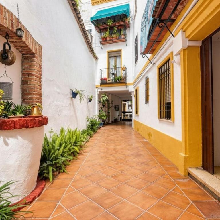 Alojamiento entero, centro de Córdoba con cochera - Three-Bedroom Apartment - 10