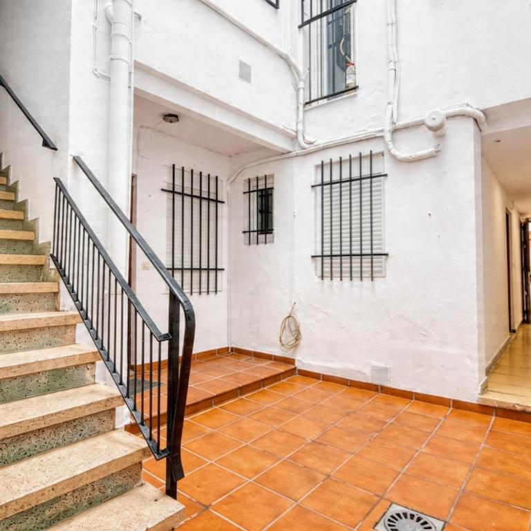 Alojamiento entero, centro de Córdoba con cochera - Three-Bedroom Apartment - 8
