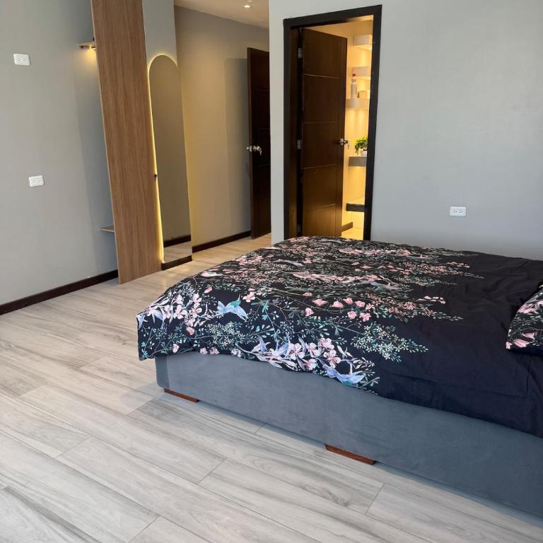 Runa Inn Perfect for Families and Groups - Apartment - 16