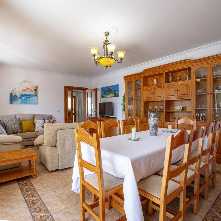 Chic 12-Guest Villa with Pool in Ibiza - Villa de 6 dormitorios - 19