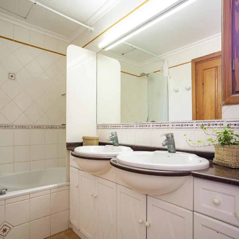 Chic 12-Guest Villa with Pool in Ibiza - Villa de 6 dormitorios - 32
