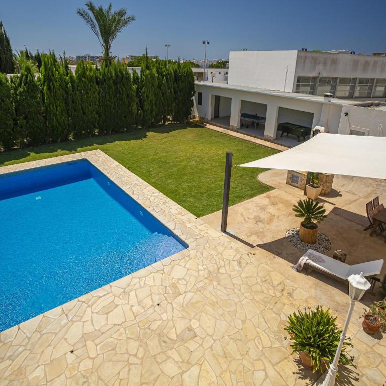 Chic 12-Guest Villa with Pool in Ibiza - Villa de 6 dormitorios - 10