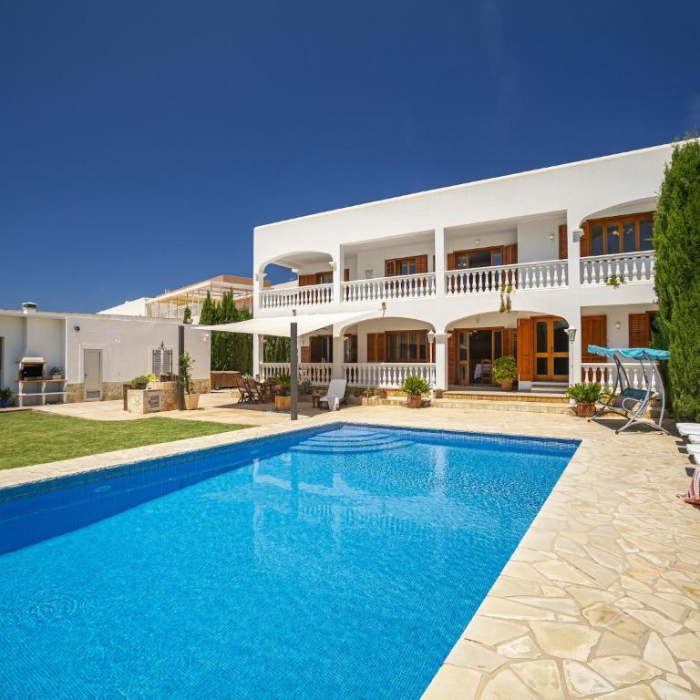 Chic 12-Guest Villa with Pool in Ibiza - Villa de 6 dormitorios - 11