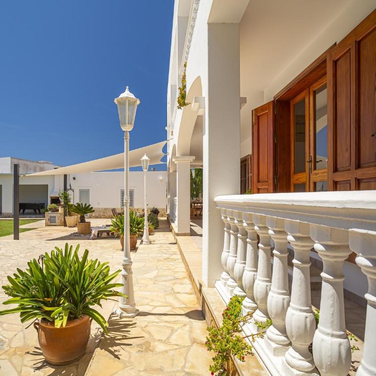 Chic 12-Guest Villa with Pool in Ibiza - Villa de 6 dormitorios - 6
