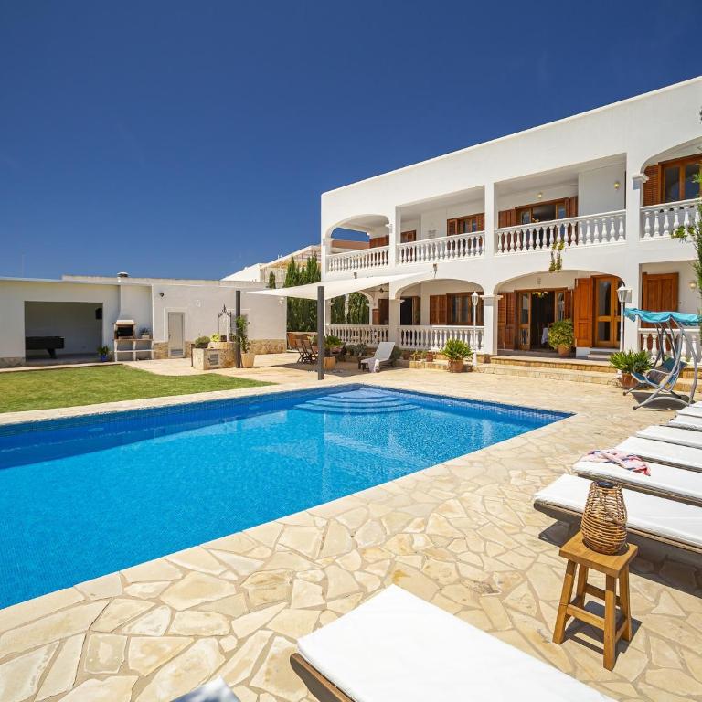 Chic 12-Guest Villa with Pool in Ibiza - Villa de 6 dormitorios - 1