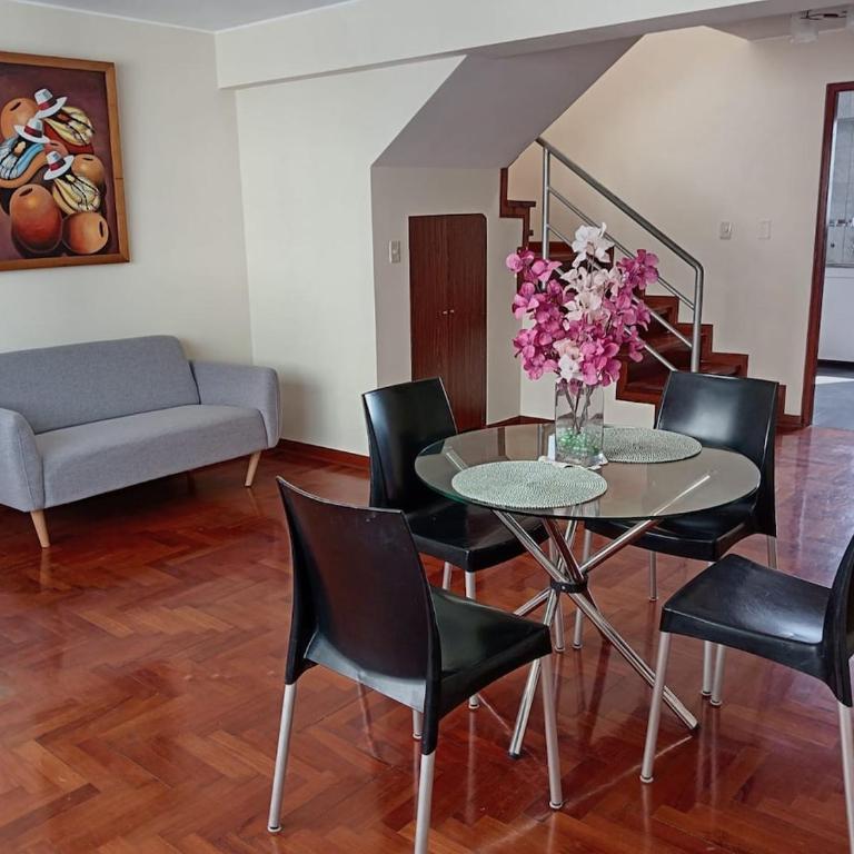 Pueblo Libre Acogedor duplex con Wi-Fi y terraza - One-Bedroom Apartment - 7