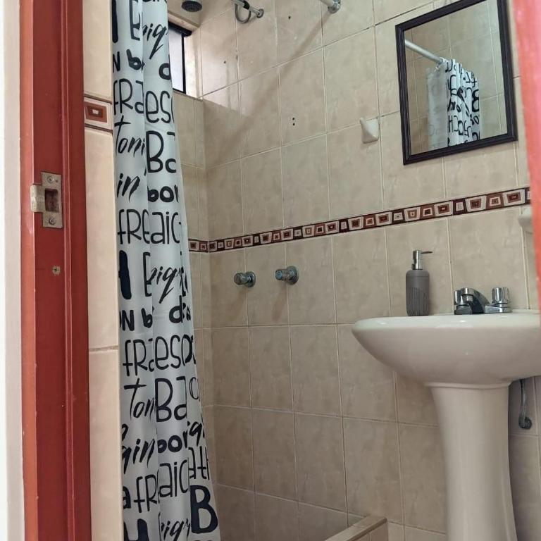 Pueblo Libre Acogedor duplex con Wi-Fi y terraza - One-Bedroom Apartment - 10