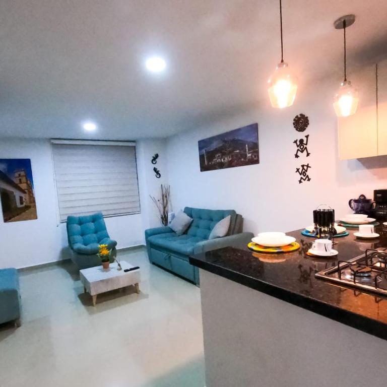 Apartamentos Quedate en Anavi San Gil Plaza - Apartment with Mountain View - 4
