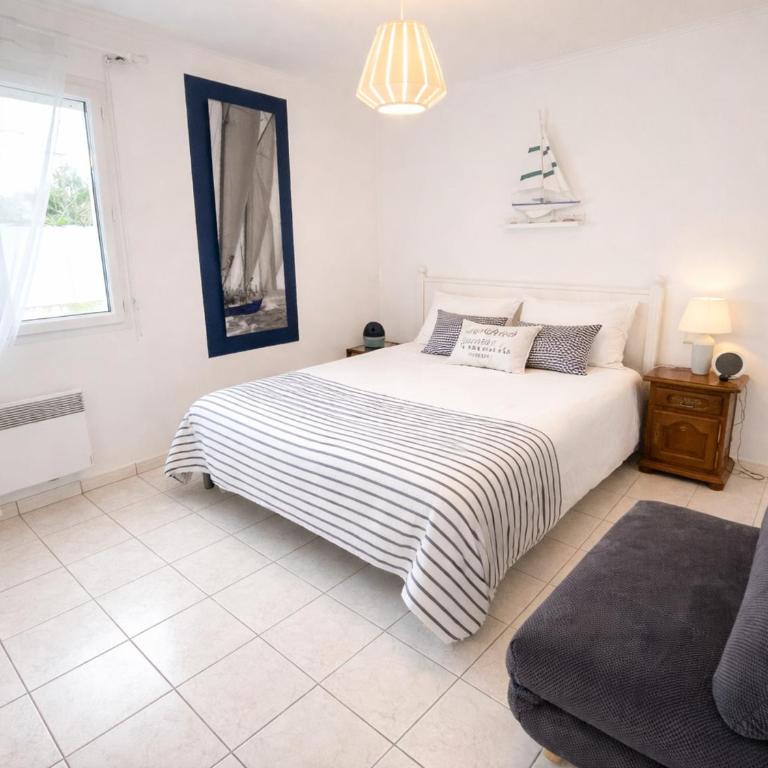 Grande maison près du phare avec Wi-Fi, animaux admis, parking, proche plage pour 8 personnes - FR-1-22-375 - Casa - 12