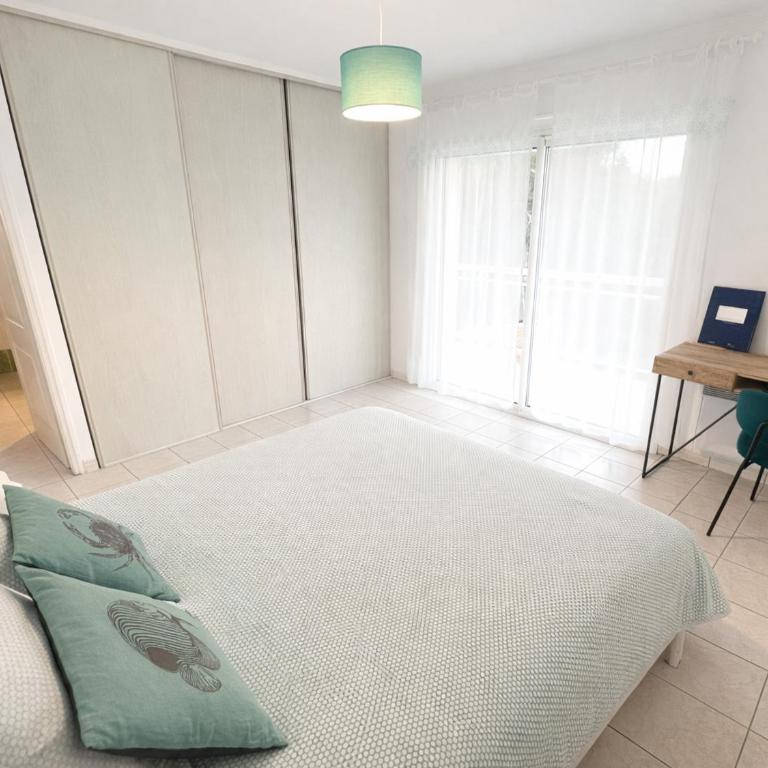 Grande maison près du phare avec Wi-Fi, animaux admis, parking, proche plage pour 8 personnes - FR-1-22-375 - Casa - 15