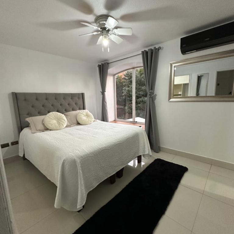 Casa full - Six-Bedroom House - 1