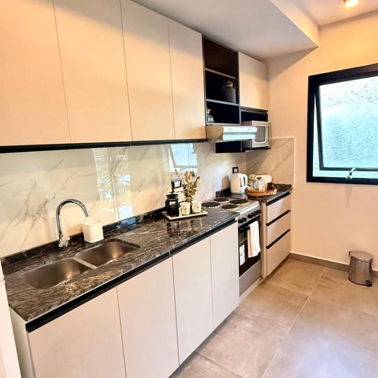 Moderno y Céntrico Departamento en Barrio Bombal con WIFI, Parking y Churrasquera - Pellegrini Bombal - One-Bedroom Apartment with Balcony and Mountain View - 10