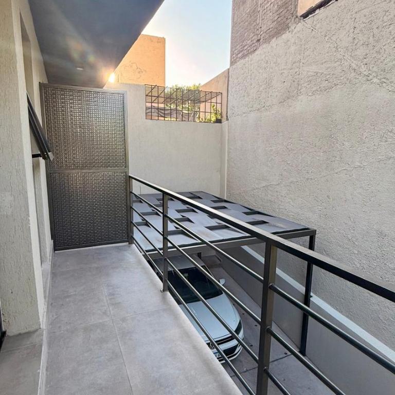 Moderno y Céntrico Departamento en Barrio Bombal con WIFI, Parking y Churrasquera - Pellegrini Bombal - One-Bedroom Apartment with Balcony and Mountain View - 36
