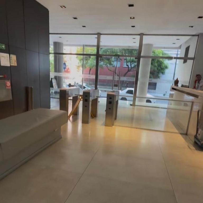 Unico 2 ambientes en Tempora frente al Hospital Italiano - Two-Bedroom Apartment - 18