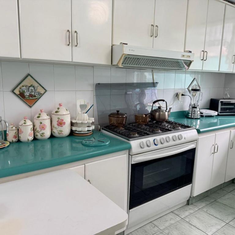 Benja House Quito - Three-Bedroom Apartment - 5
