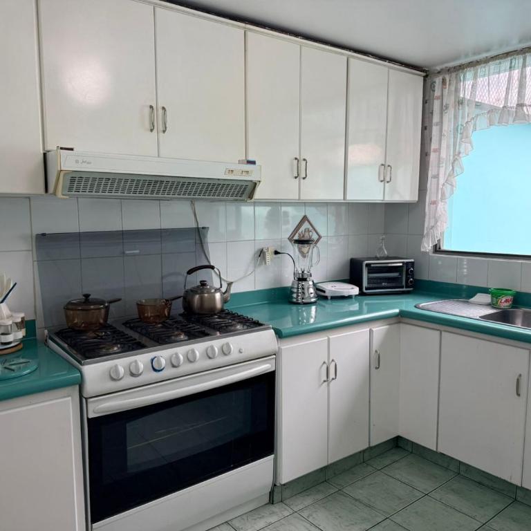 Benja House Quito - Three-Bedroom Apartment - 19
