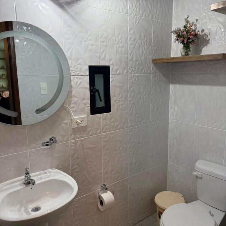 Benja House Quito - Three-Bedroom Apartment - 25