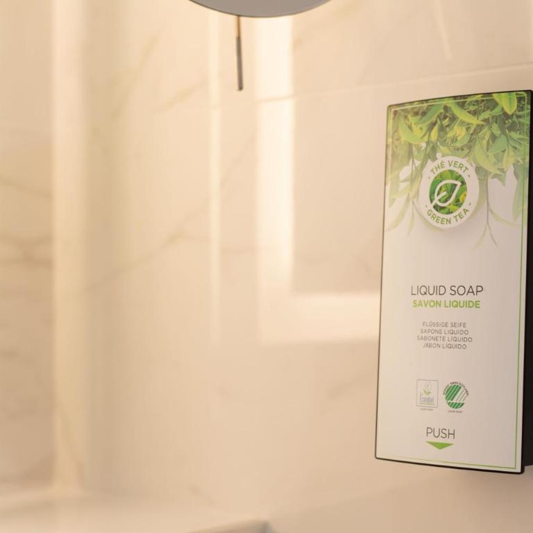 Four Points by Sheraton Reims Cathédrale - Chambre Double Standard avec Lit King-Size - 3
